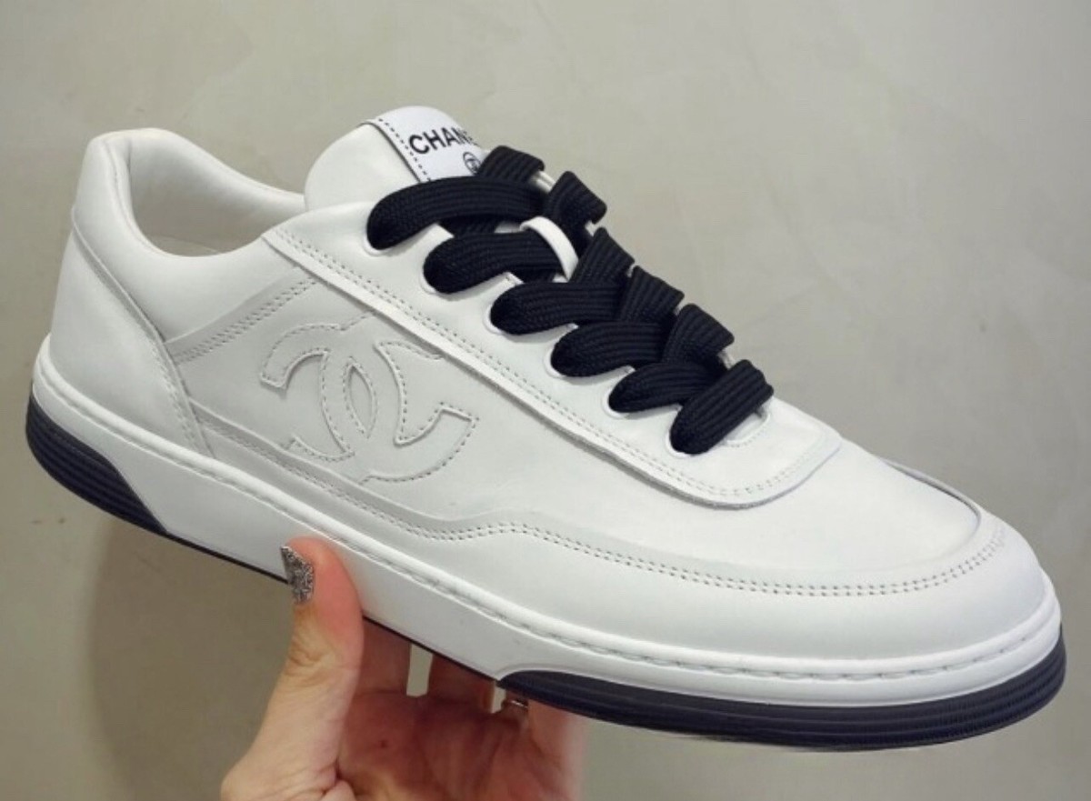 Chanel White Black Sport line CC Logo Runner Trainer Chanel White Black Sport line CC Logo Runner Trainer