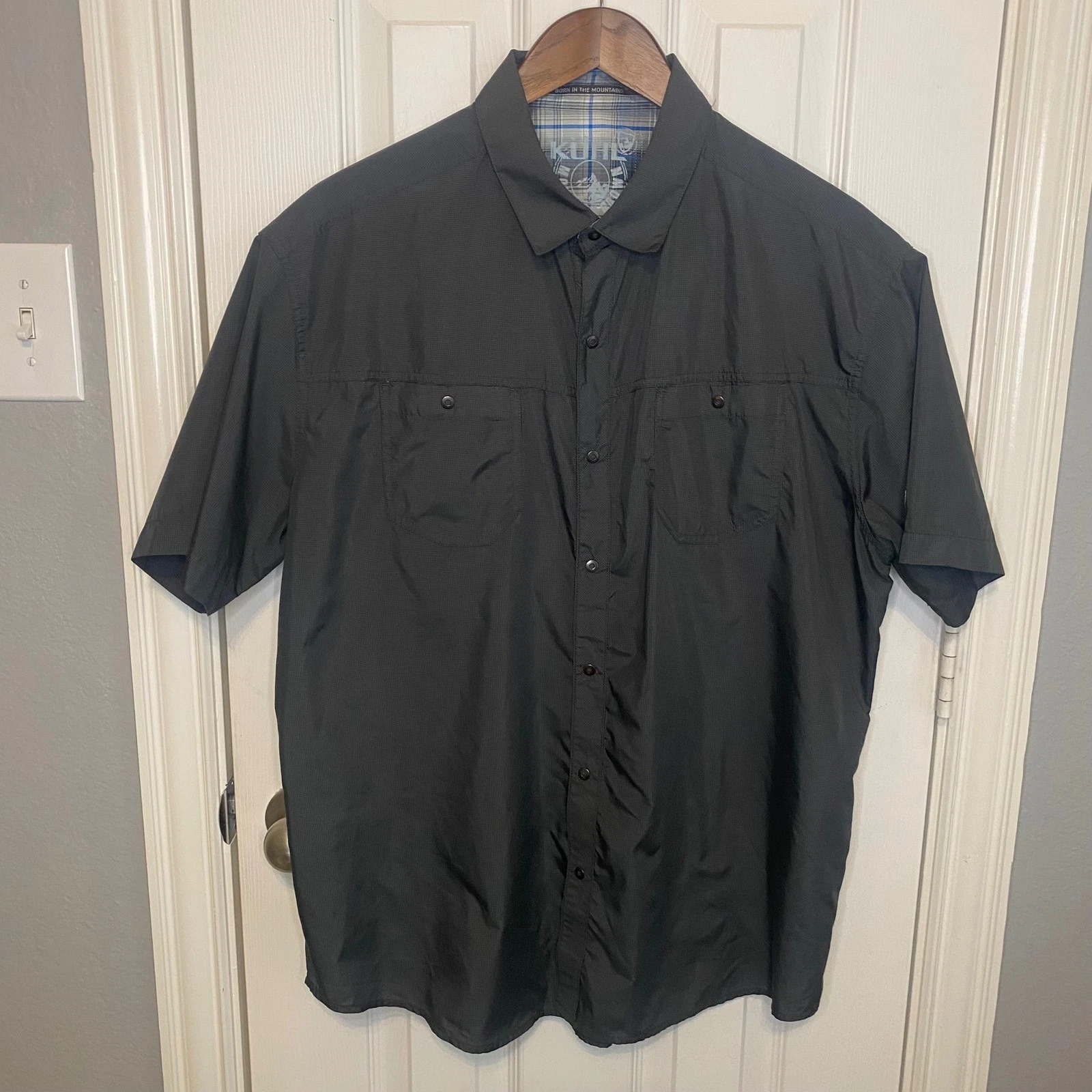 Kuhl Mens XL Short Sleeve Button Down Shirt Charcoal Grey Micro Check Hiking