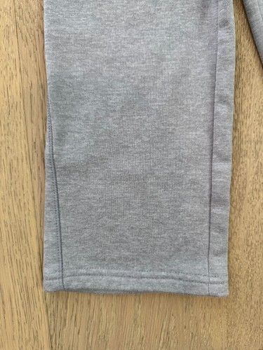 Boy's Champion size extra small (4-5) sweatpants - Picture 3 of 5