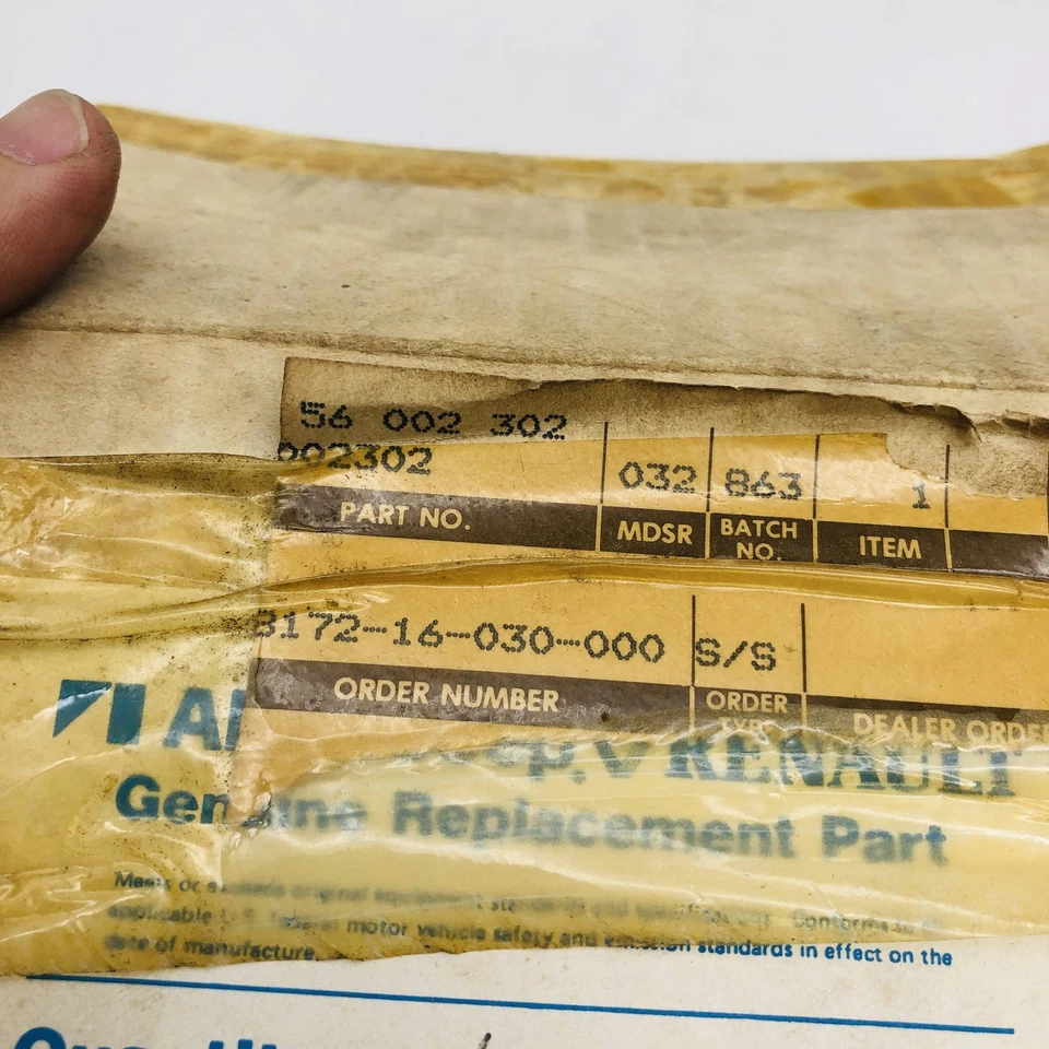 AMC Jeep 56002302 Horn Low Tone OEM NOS 1988-90 Cherokee Wagoneer Limited - Image 2 of 4