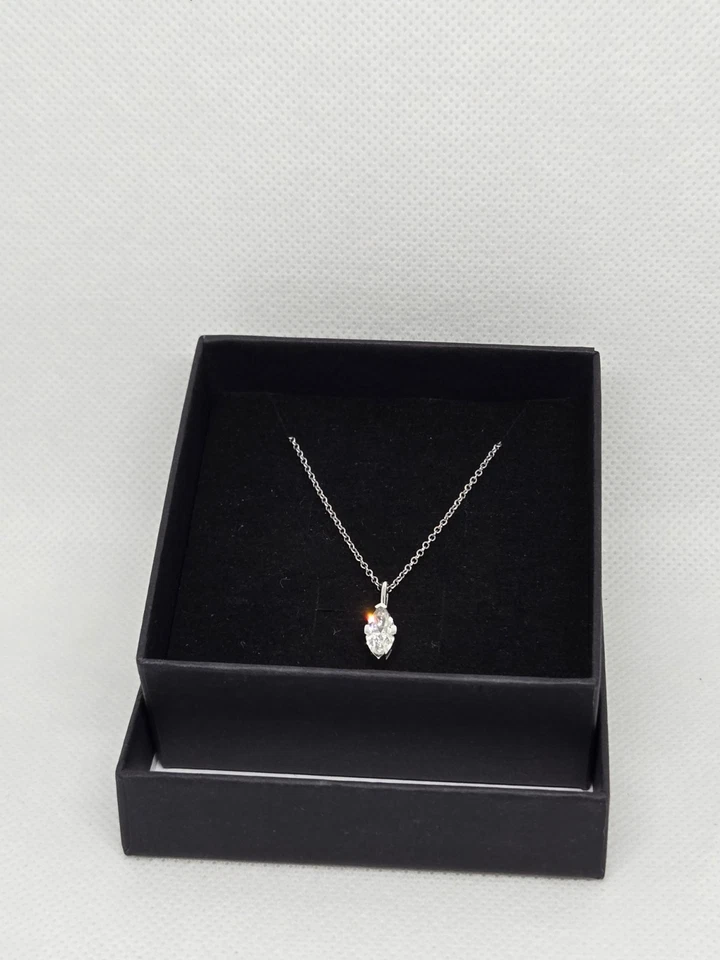 Brilliant Earth 18K 白金侯爵夫人钻石吊坠 3/4 克拉 tw 带评估和 — 第 3/4 张图片