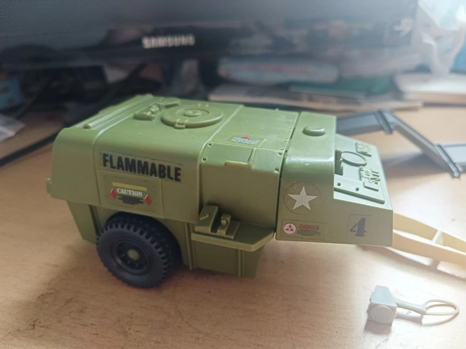 Rare Vintage GI Joe U.S.S Flagg aircraft carrier. Great Condition Accessories - Image 4 of 4