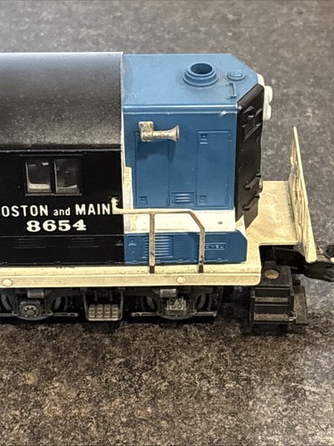 O Gauge 3-Rail Lionel 6-8654 B&M Boston & Maine GP9 locomotiva diesel FastShipš„ - Foto 8 di 24