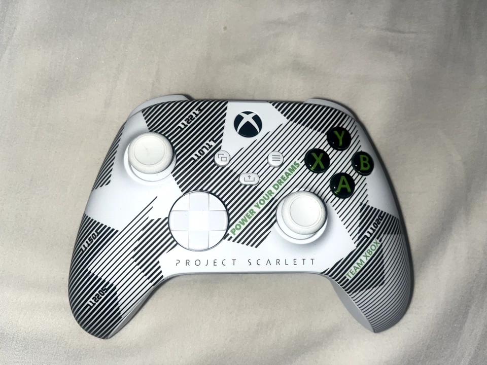 Mando Xbox Series X/S Project Scarlett Launch Team Edition, Edición Limitada Foto 2 de 4