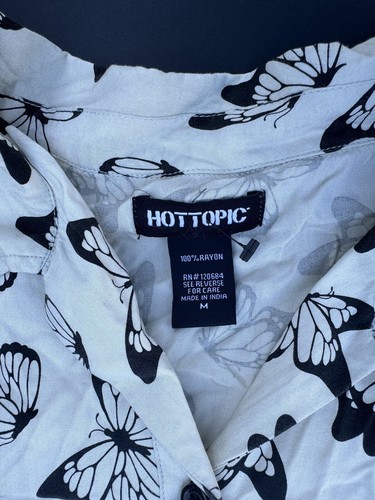 Hot Topic Ivory Butterflies Tie-Front Woven Button-Up Size Medium - Picture 4 of 11