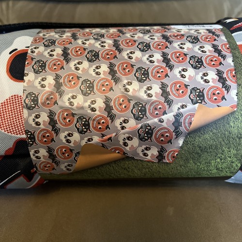 Cynthia Rowley Halloween Outdoor Picnic Reversible Throw Blanket 60” x 70” New - Picture 3 of 6