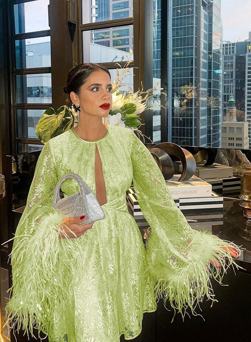 ALICE MCCALL-SIZE 8/US 4-VIVIENNE GREEN LACE FEATHER TRIM FLARE