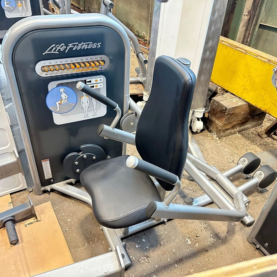 Lot of 9 - Life Fitness Band Resistance Commercial Gym Circuit Machines New Pads - Image 3 of 4