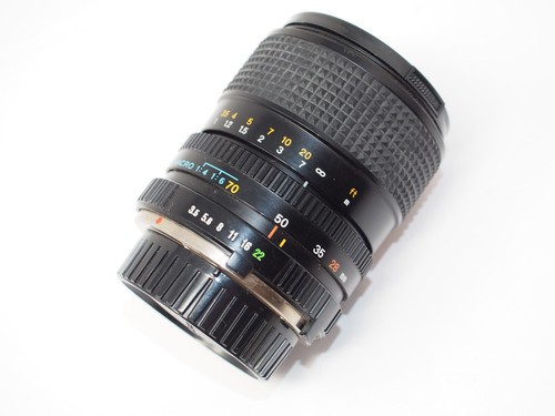 Minolta MD 28-70mm f/3.5-4.8 Manual Focus Zoomobjektiv