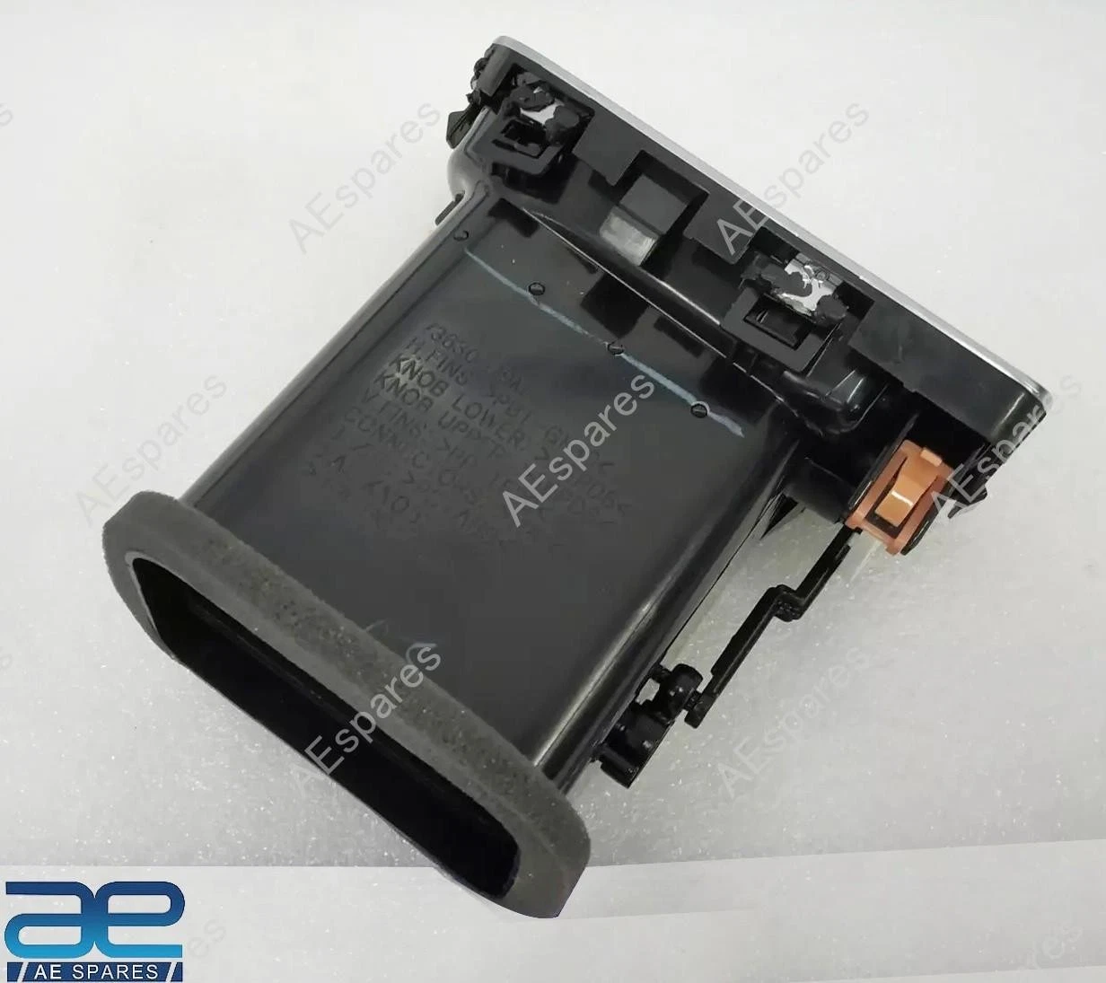 Louver, Side Air Vent RH For Suzuki Ciaz 2014-Now 73630M79M00-BJC view 2