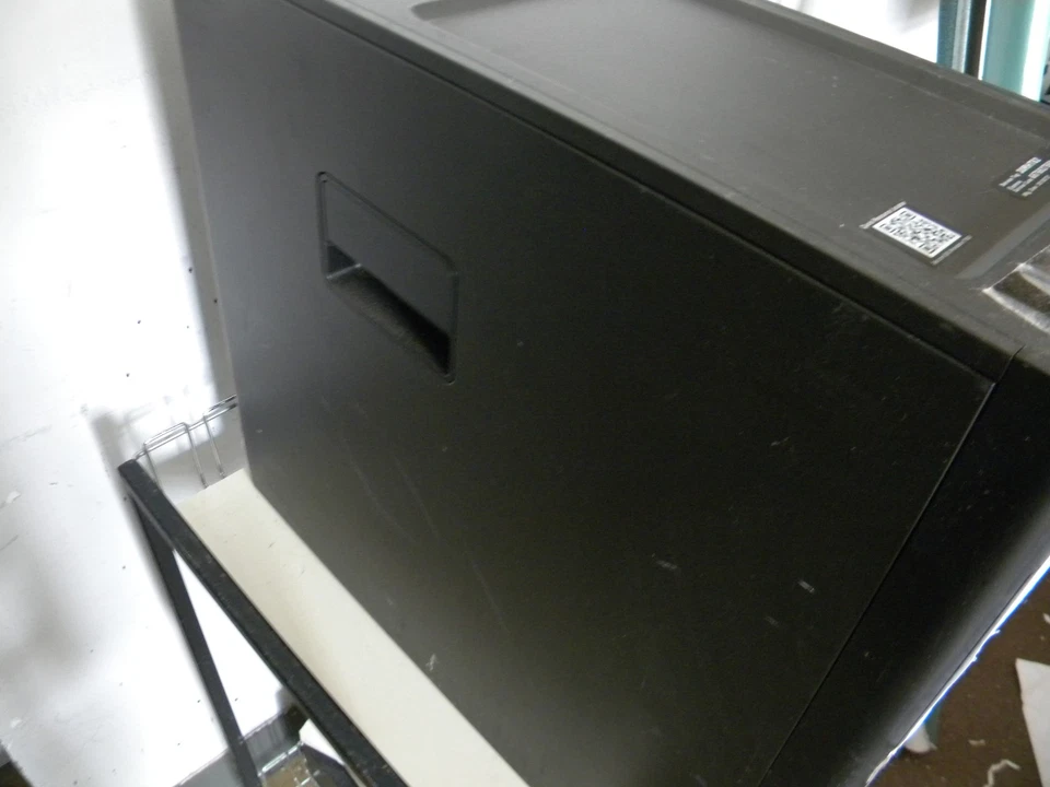 Dell Precision T5810 5810 1TB HDD, Xeon E5-1607, 3.10GHz, no Ram, K620, WIN 10P - Image 2 of 4