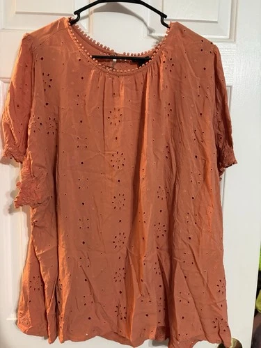 Torrid Short Sleeve Rust Color Shirt Size 4 4X - product listing photo