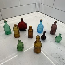 Vtg Wheaton Miniature Bottle Lot Of 10 Assorted Colors some Corked