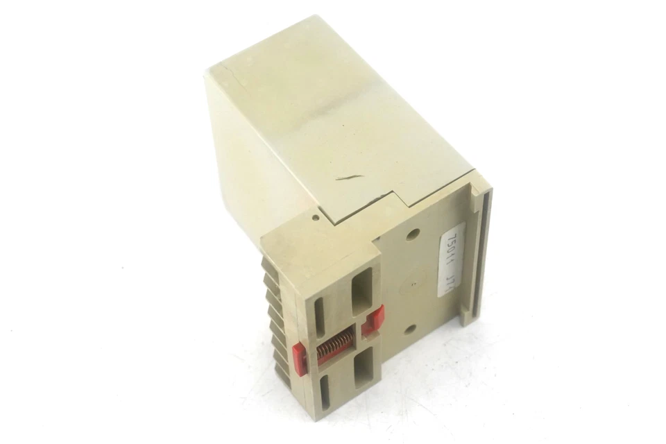 Tekmar 1206 Charge Controller Regulator with Base Used - Image 3 of 4