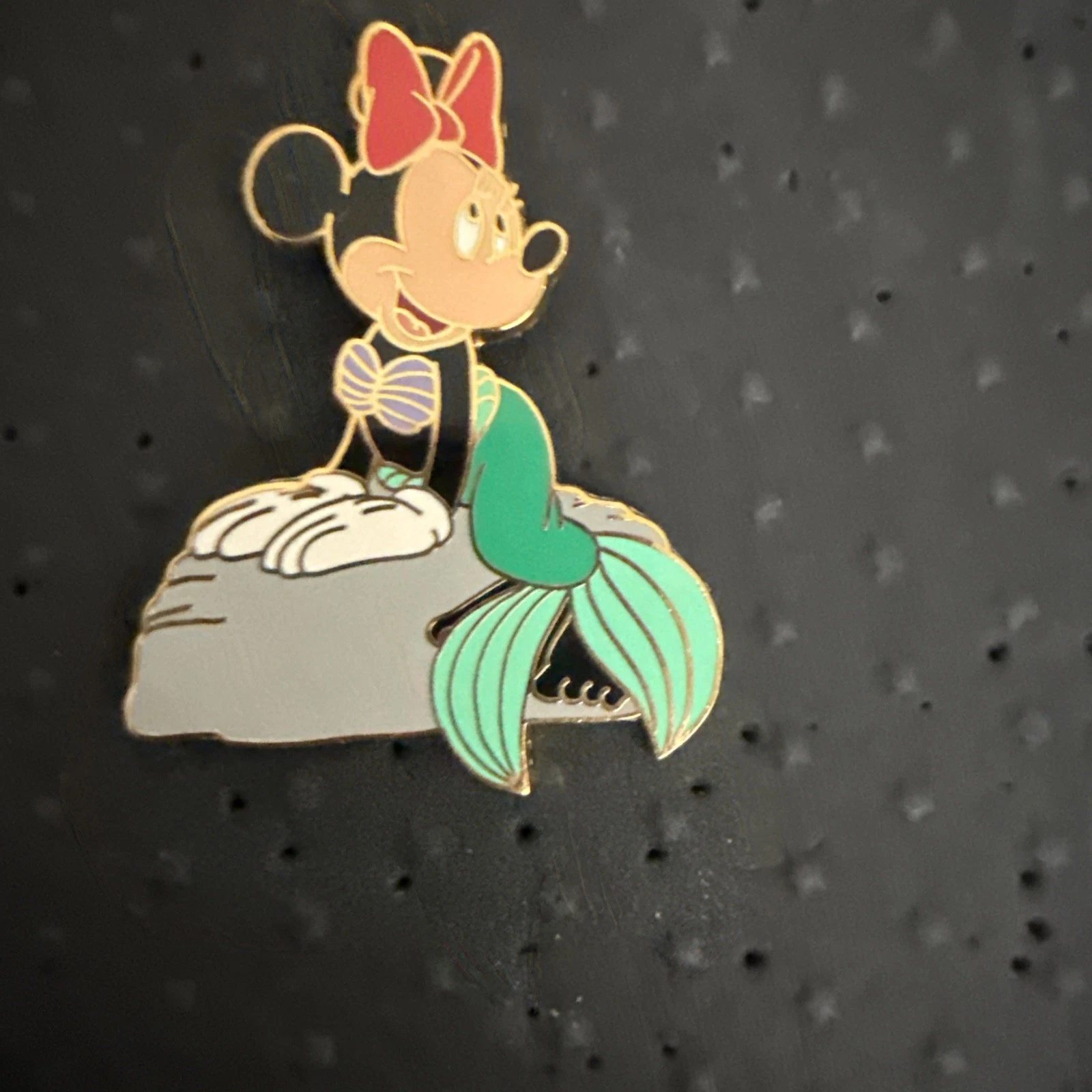 2003 Disney Minnie Mouse as Ariel Pin - The Little Mermaid