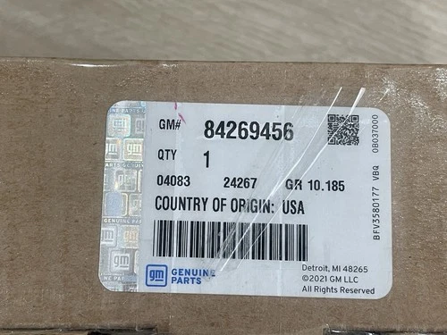 Genuine GM Passenger Side Door Mirror Glass 84269456