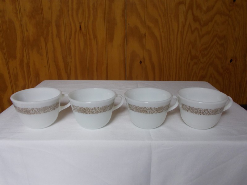 4 Vintage Woodland Brown Pyrex Coffee Cups