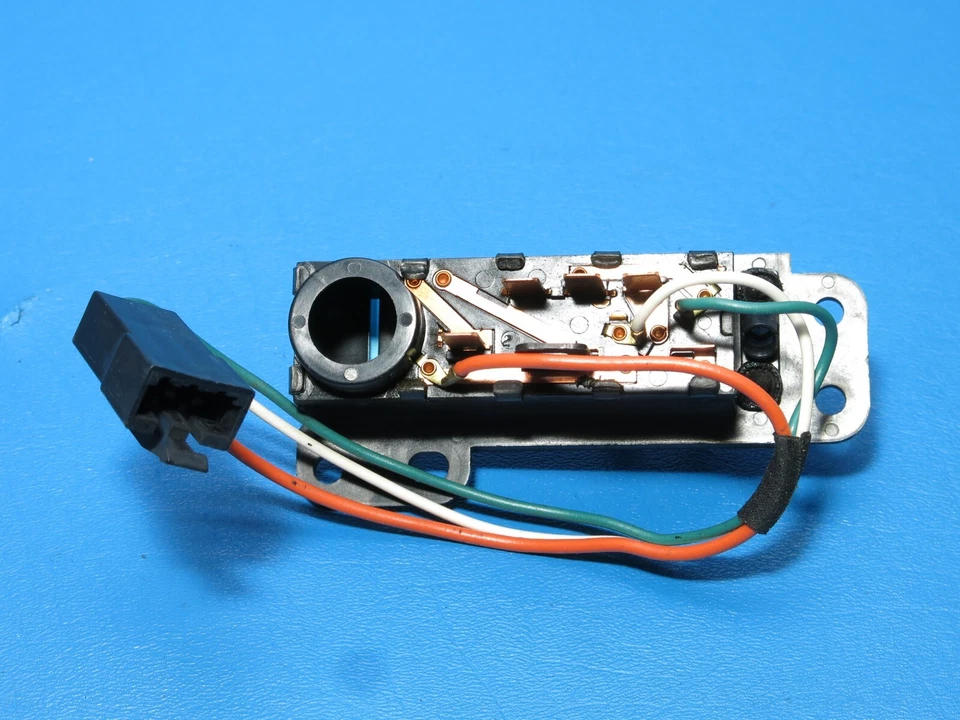 NOS GM 1977-1978 Oldsmobile Delta 88 98 Windshield Wiper Switch w/ Pulse 557254 - Image 3 of 4