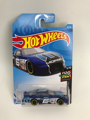 2019 Mopar Hot Wheels HW RACE DAY 5/10 Dodge Charger Stock Car 76/250