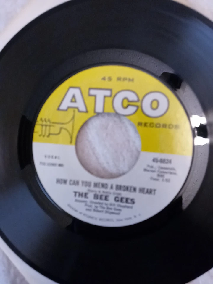 Bee Gees - Country Woman - Atco(45RPM 7”  Single)(J316 )  - Image 2 of 2
