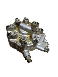 Mercedes 107 Fuel Distributor 0986438089 450SL 450SLC 450SEL450SE w116 w107 450
