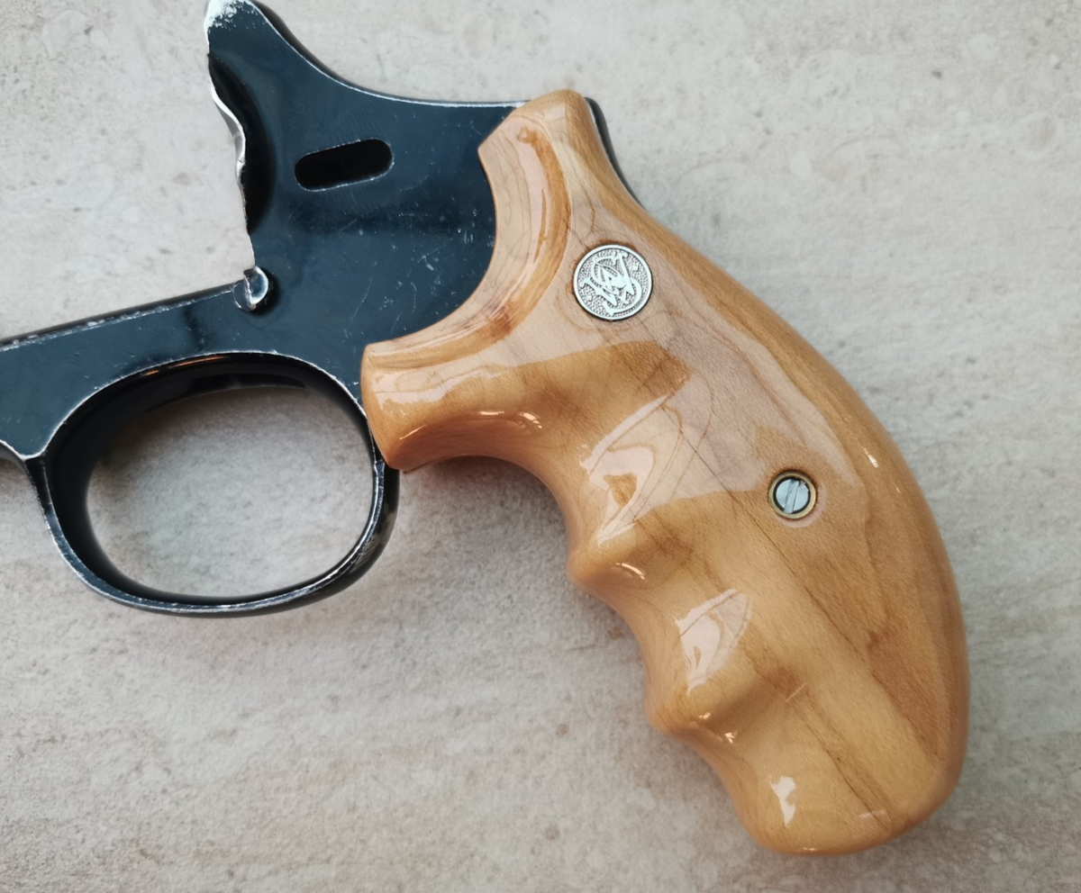 CUSTOM S&W K, L FRAME COMBAT GRIPS FOR MODEL 66 686 696 MAPLE WOOD