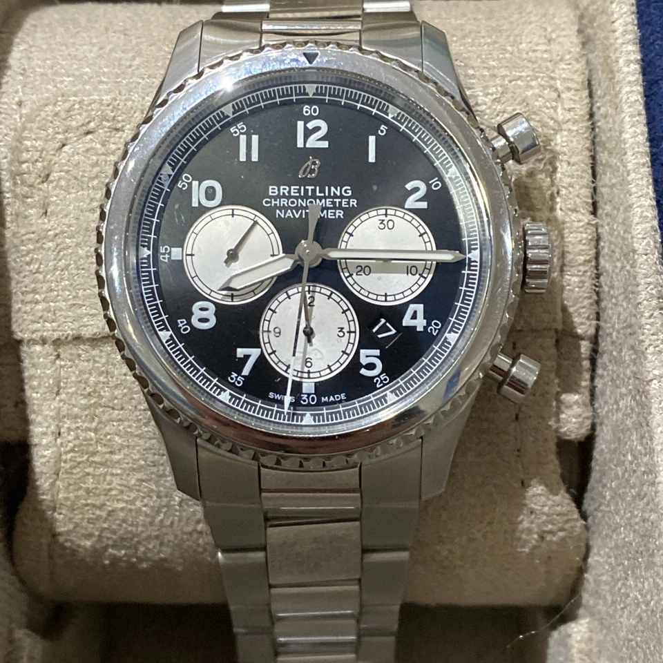 Breitling Navitimer 8 B01, AB0117, esfera negra 43 mm, juego completo, garantía Breitling Foto 3 de 4