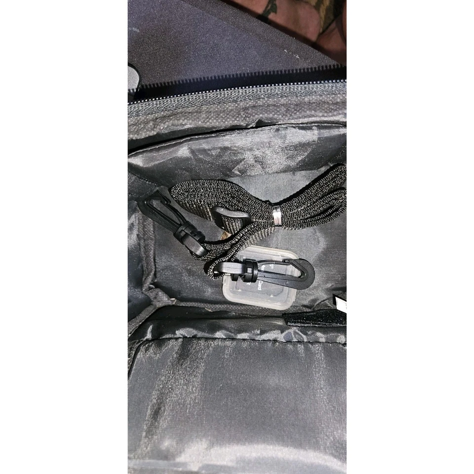 Polaroid 4K 18X Zoom Touch Screen Wi-Fi Camcorder Blue Complete NWOB - Image 4 of 4