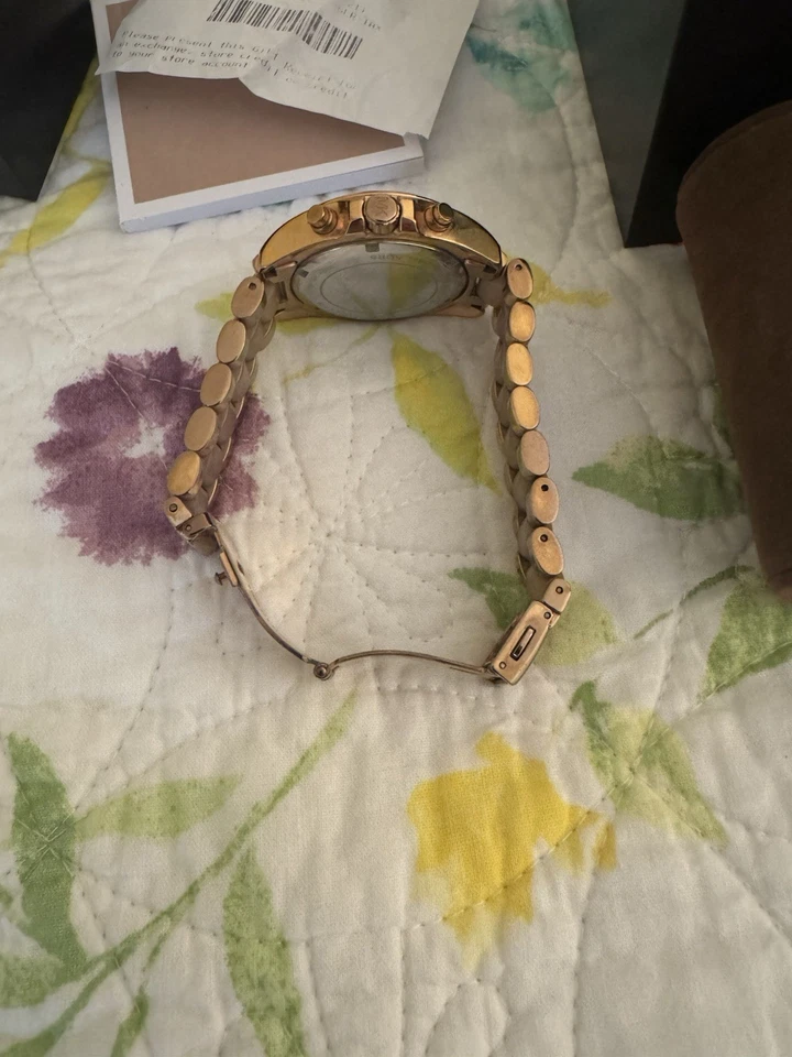 Michael Kors Bradshaw Women's Chronograph Watch TwoTone Gold Rose - Image 3 of 4