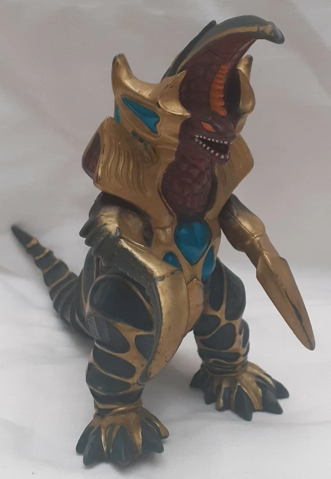 Figurine Kaiju Super COV #2 Ultraman Japan Bandai no Bioman Goldorak A-5 - Photo 1/1