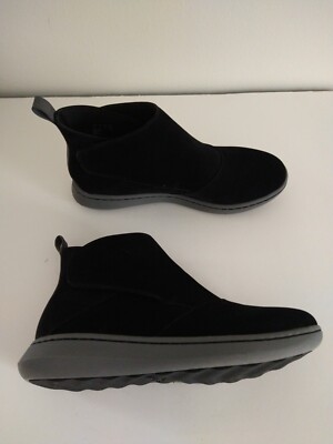 Clarks Cloudsteppers Boots Womens 7.5 M Step Move Up Flats Bootie Black