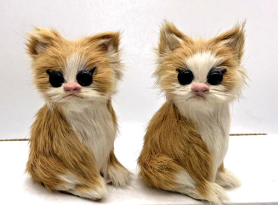 Pair Of 2 Stone Rabbit Fur Realistic Like Cat Kittens Figurines 3.50 Inches Tall