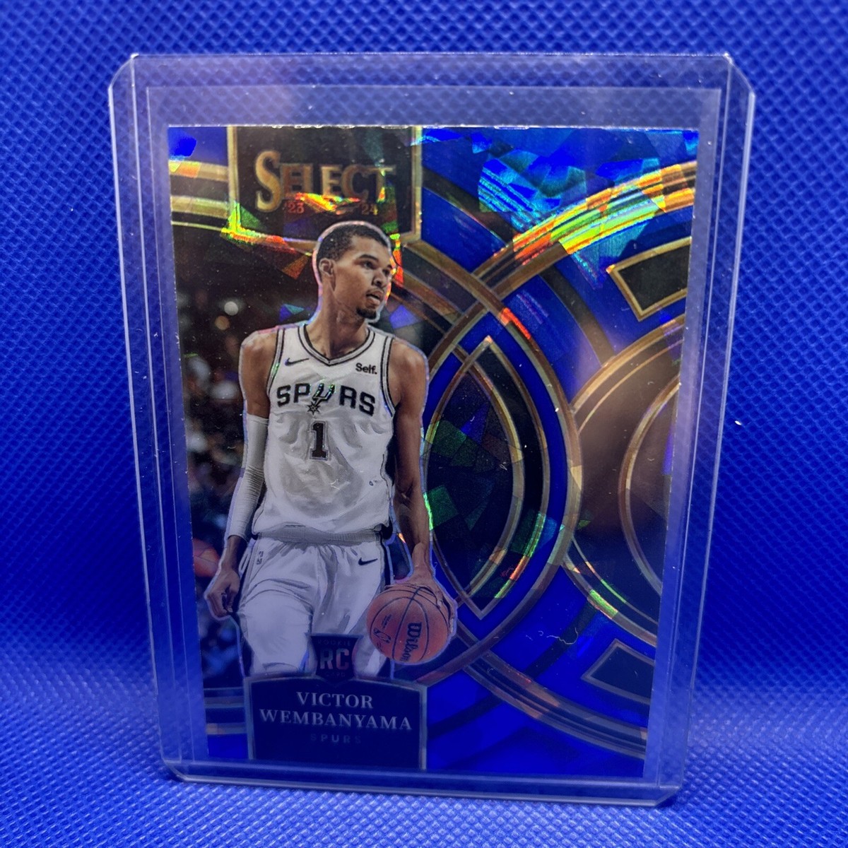 2023-24 Panini Select Victor Wembanyama RC Blue Cracked Ice