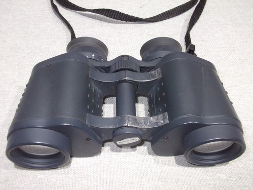 Vanguard BF-8300W 8 x 30 Binoculars w/ case - Picture 3 of 9