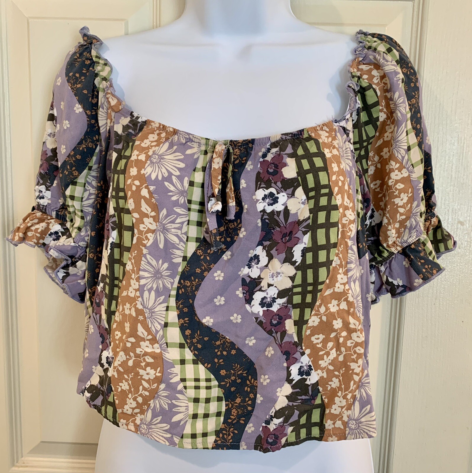 Purple Floral Crop Top Short Sleeve 