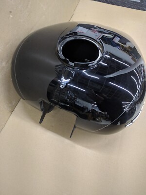 Harley Davidson OEM Gas Fuel Tank 61000121DBX Vivid Black BLK