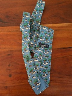 Cravate Hermès Paris authentique 100% Soie Vaches Arbres Collection Animaux