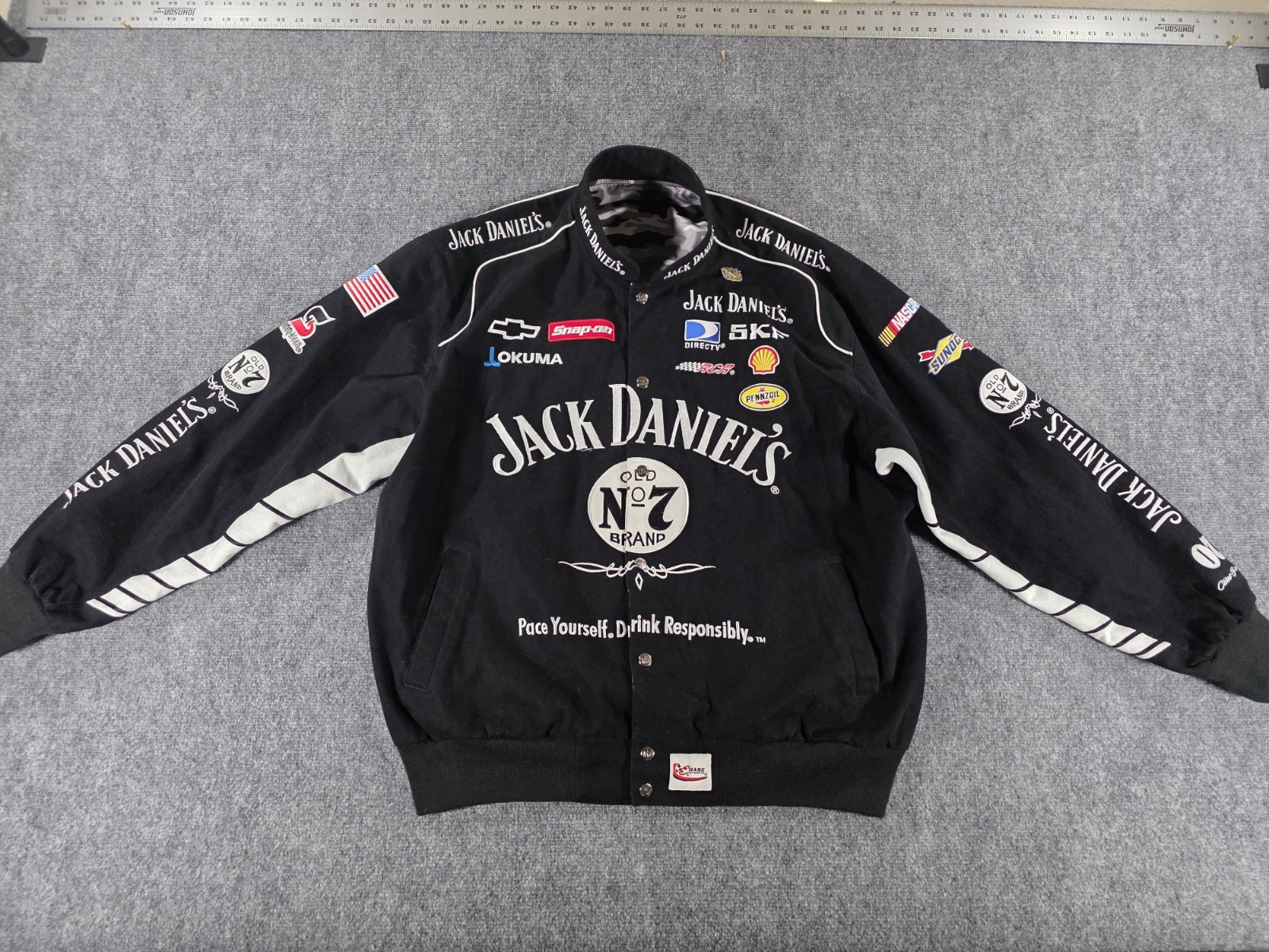 Chase Authentics Jack Daniel's NASCAR Racing Jacket Reversible Camo Clint Bowyer - second product detail image