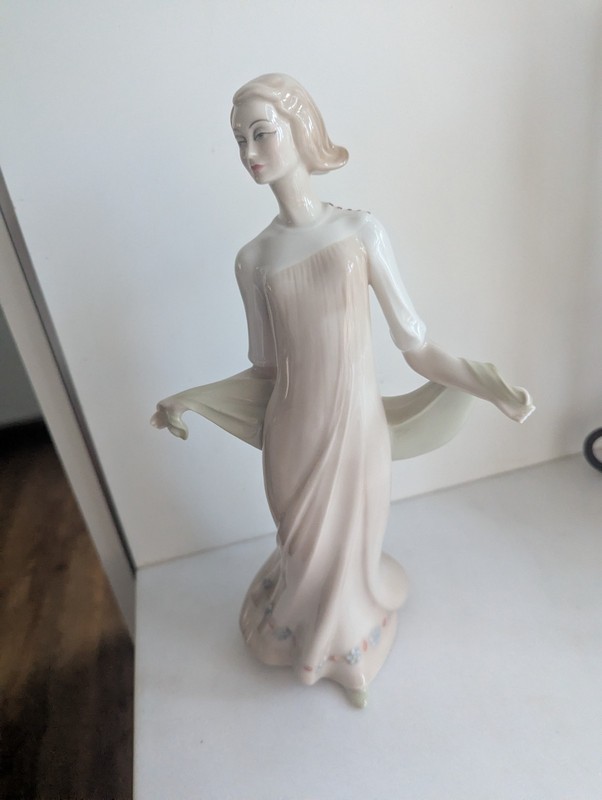 Royal Doulton Reflections Enchanting Evening figurine Robert Jefferson 1985 Art 