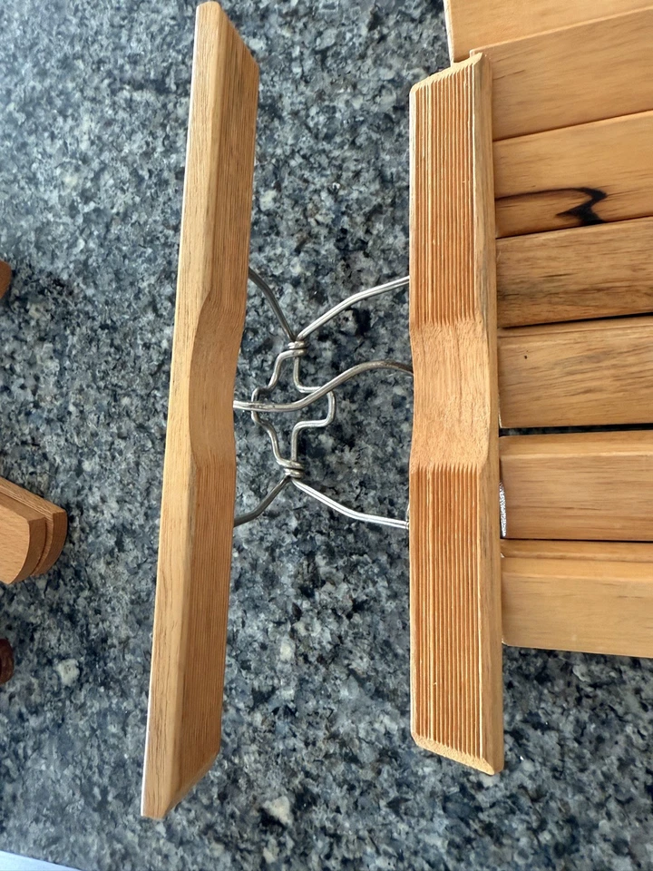 老式 10 件装 SETWELL Like 木质夹 10 英寸裤子裙衣架 — 第 2/2 张图片