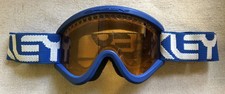 VTG Pair Of Oakley Pilot Snowboard BMX Blue G...