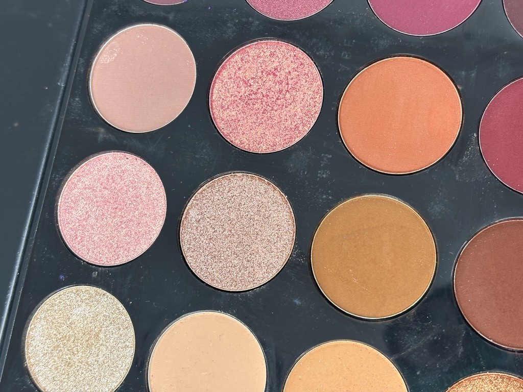 Morphe 35V 35M Everyday Chic Eyeshadow Palette Set of 2