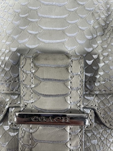 Coach Silber Schlangenleder Damen Handtasche Geldbeutel 4 Taschen innen - Bild 9 von 11