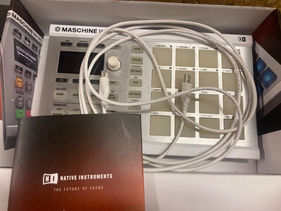 Maschinen Mikro MK2 Instrumentos Nativos Branco com Transferência de Software - Imagem 2 de 2