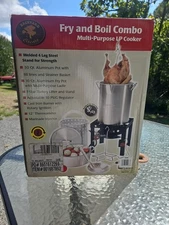 30 QT Stainless Steel Turkey Fryer Kit With Burner, Seafood Boil Pot and Burner