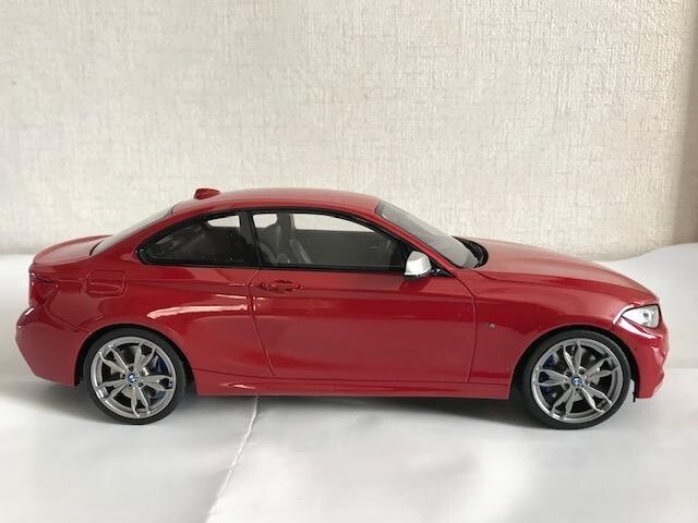 ミニカー GT spirit 1/18 BMW M235i M performance GT Spirit 2015 BMW 2-SERIES M2 M235i M PERFORMANCE COUPE