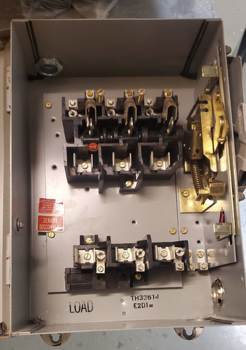 GE 30A 600VAC 250VDC safety switch TH3361J USED in working condition - Picture 2 of 6