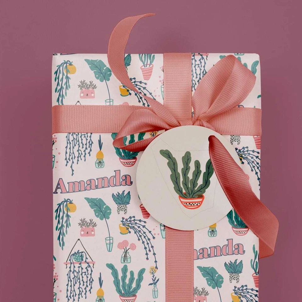 Name 个性化生日包装纸卷带粉红色植物主题礼品包装 — 第 2/4 张图片