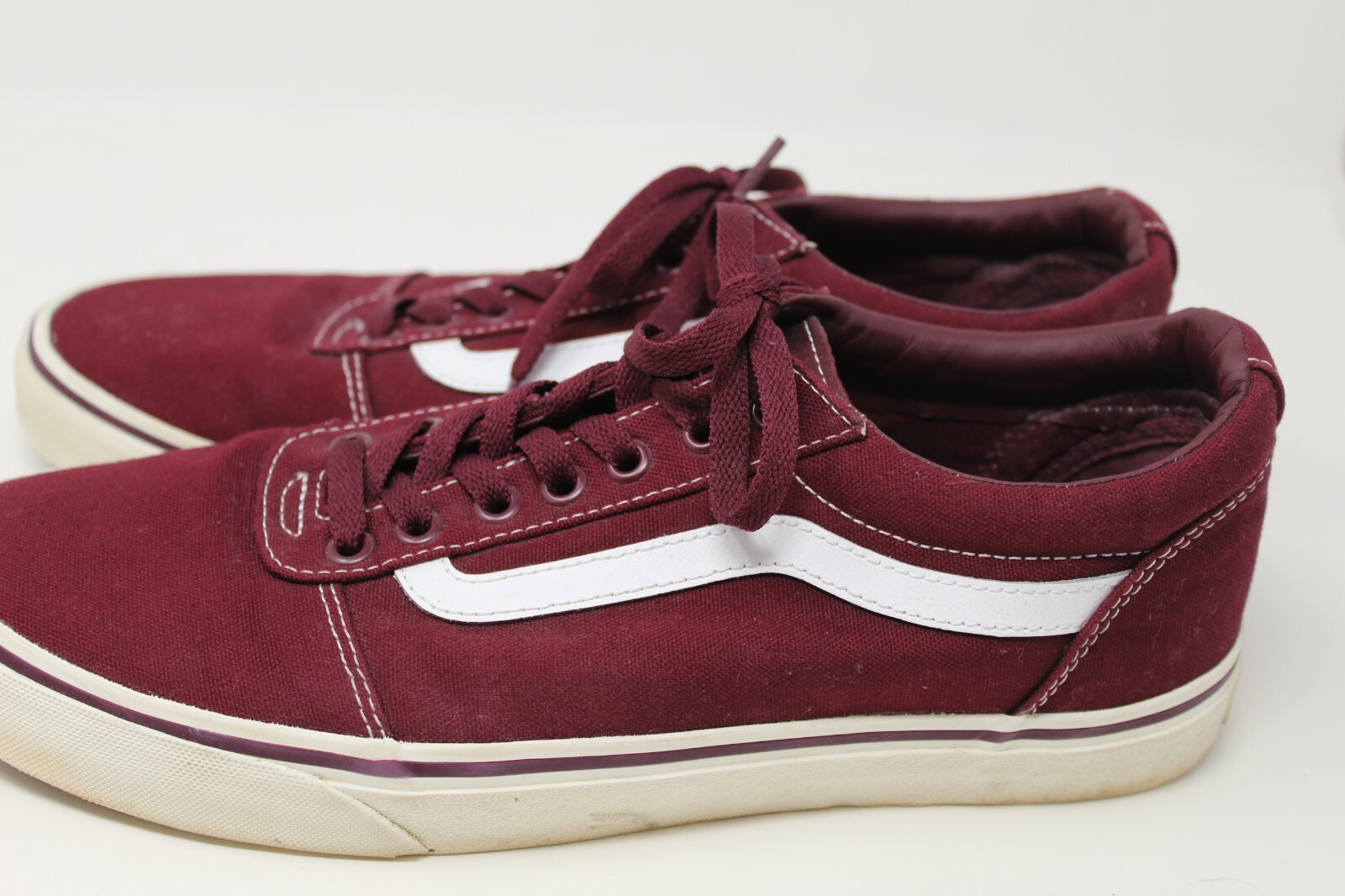 maroon gum vans