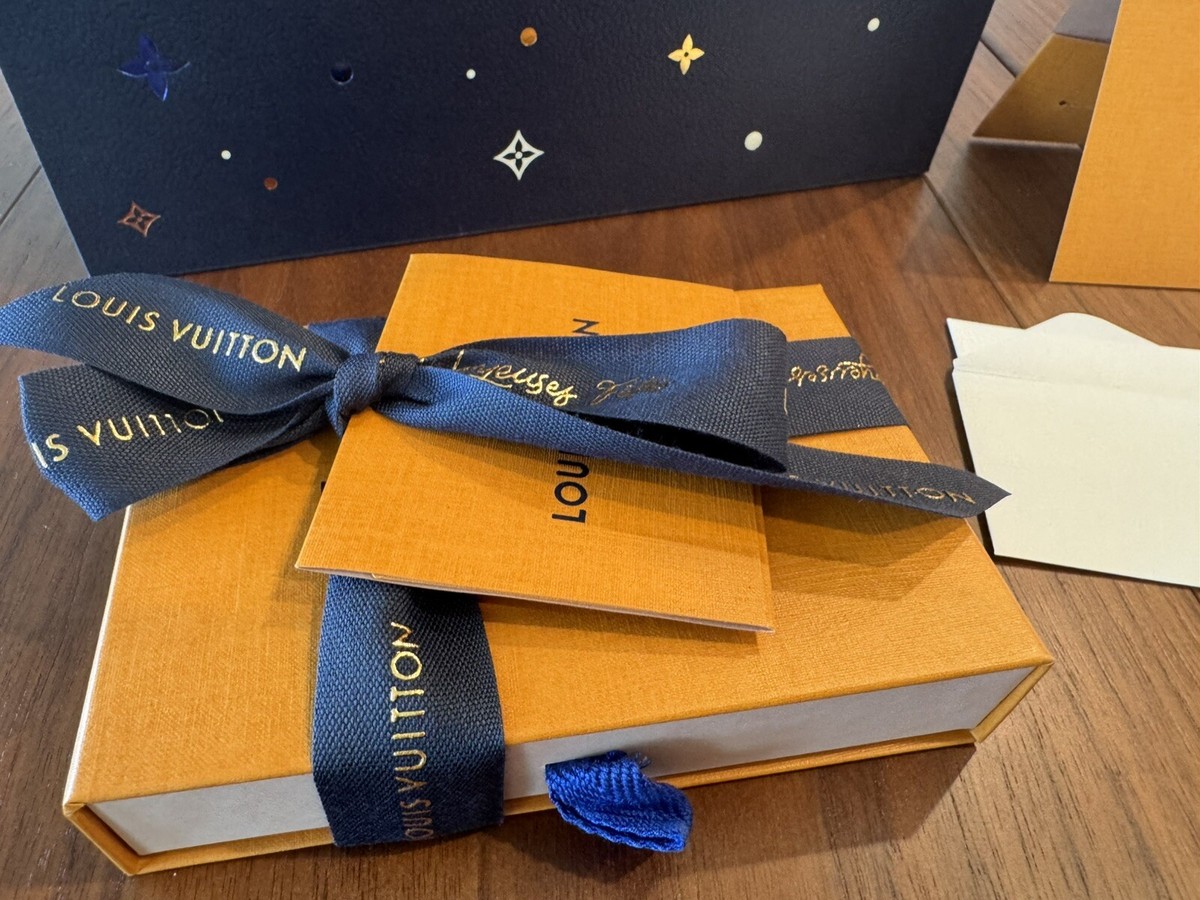 LOUIS VUITTON ギフト箱 複数セット Louis Vuitton Small Gift Bag Ribbon Box giftwrap set RARE LTD NEW